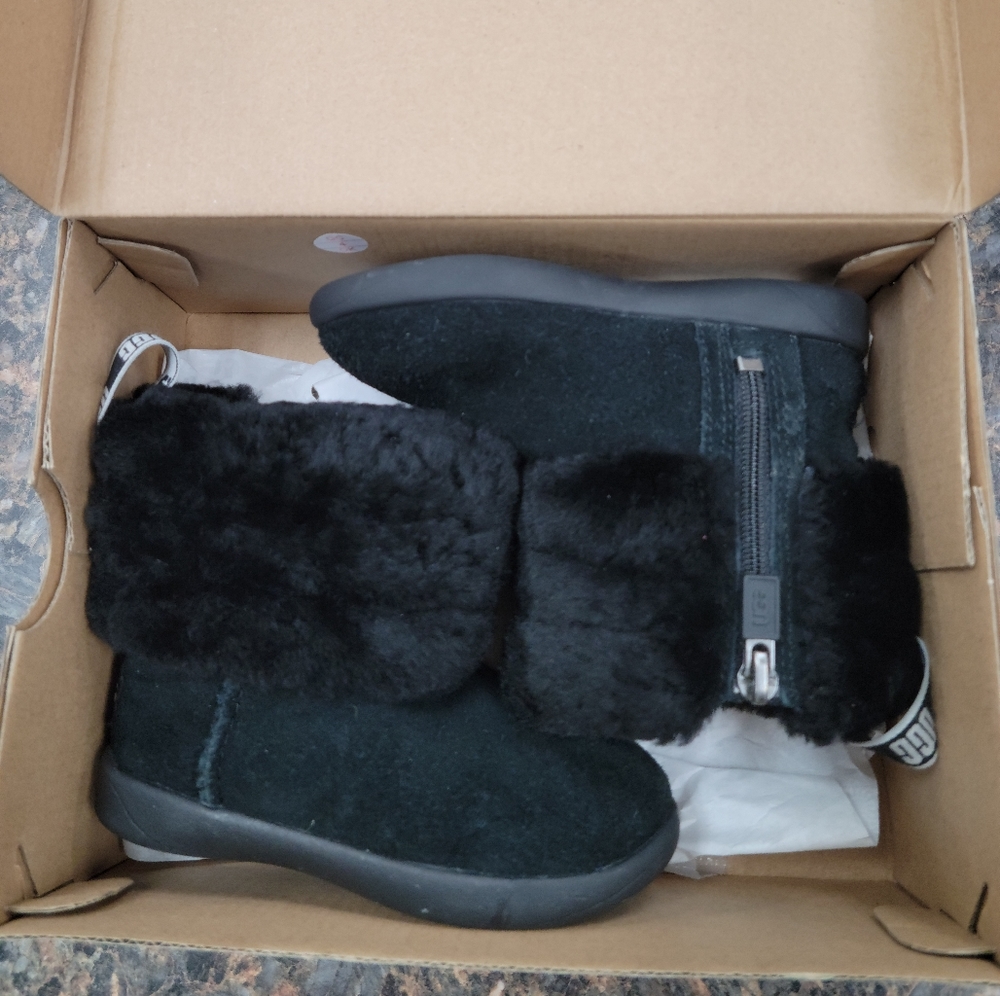 Toddler girl UGG boots worn twice